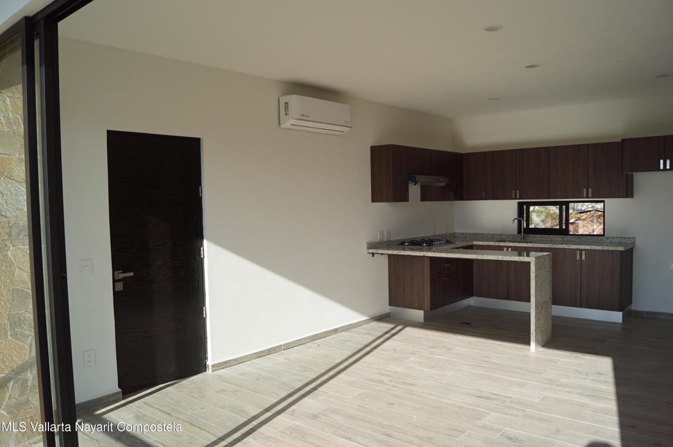 20251217182945582682000000 o