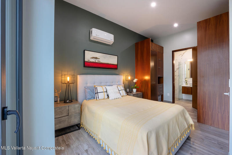 20250927212439121561000000 o