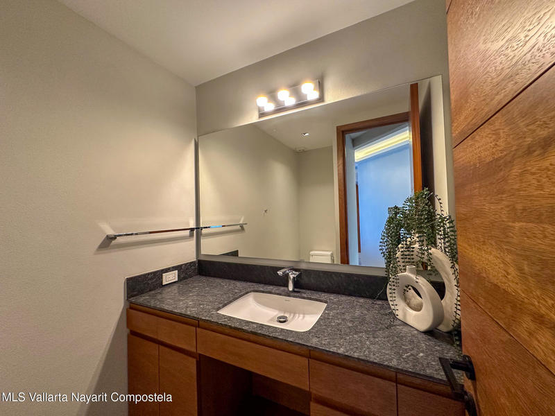 20251003155106837049000000 o