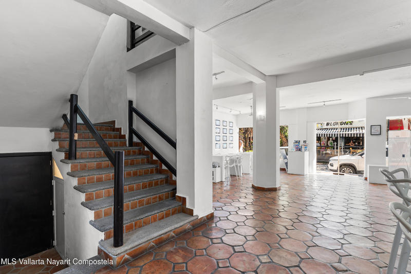 20251030203017499794000000 o