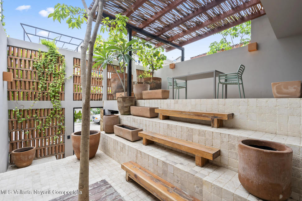 20250708200158180159000000 o