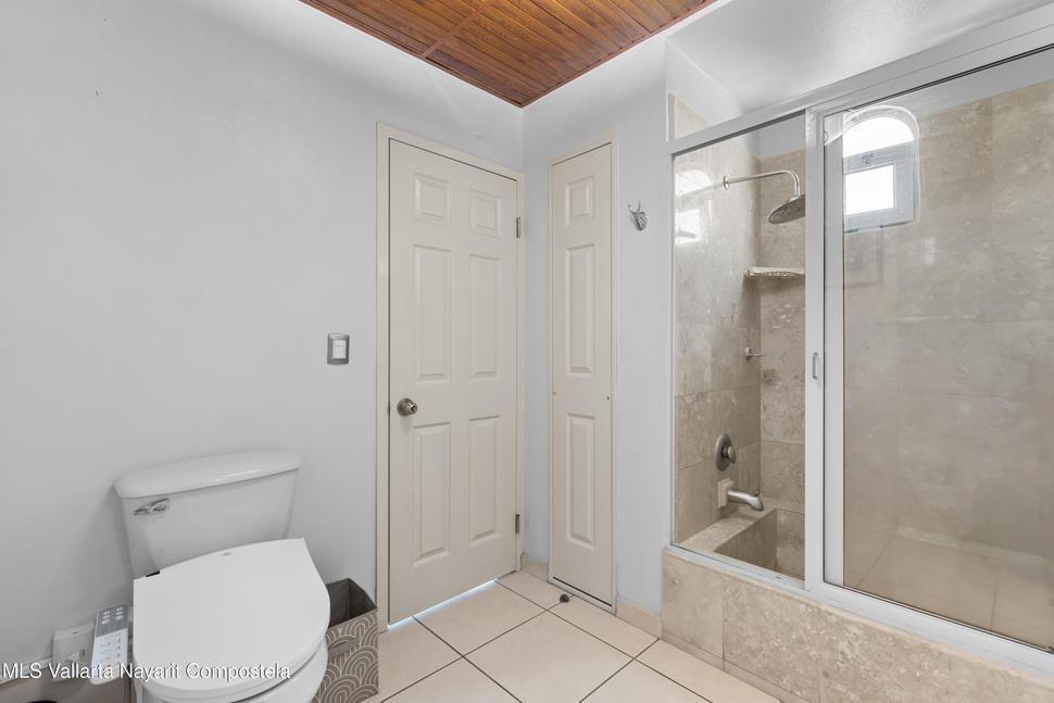 20250930212348618896000000 o