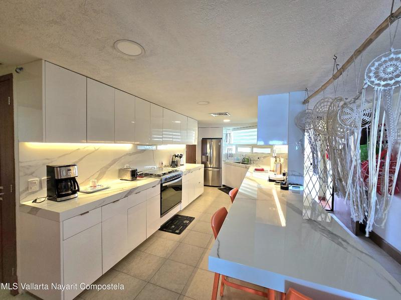 20251220171410008737000000 o