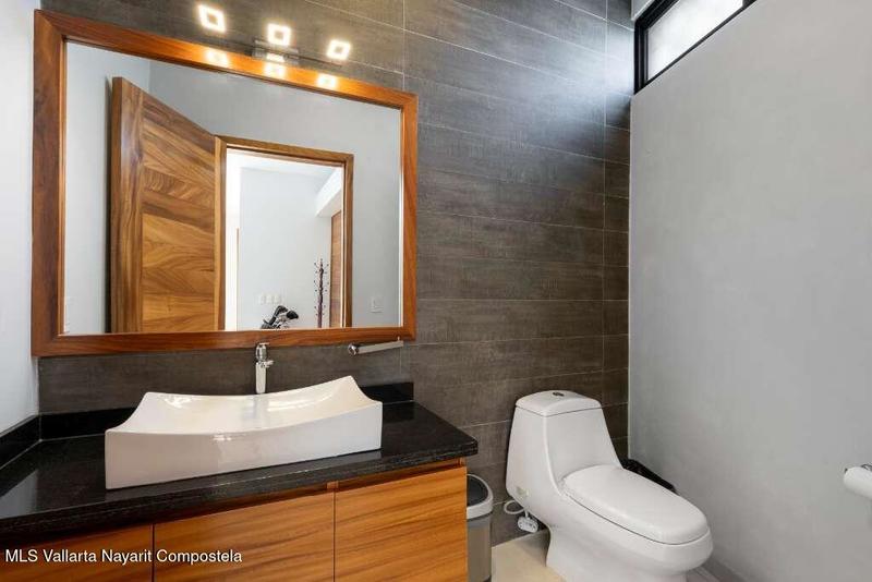 20251108184108219796000000 o