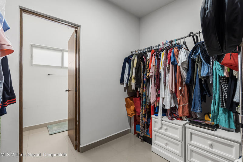 20250625204119900531000000 o