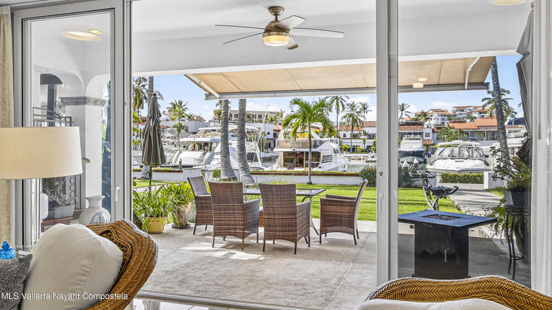 20251012181225578595000000 o