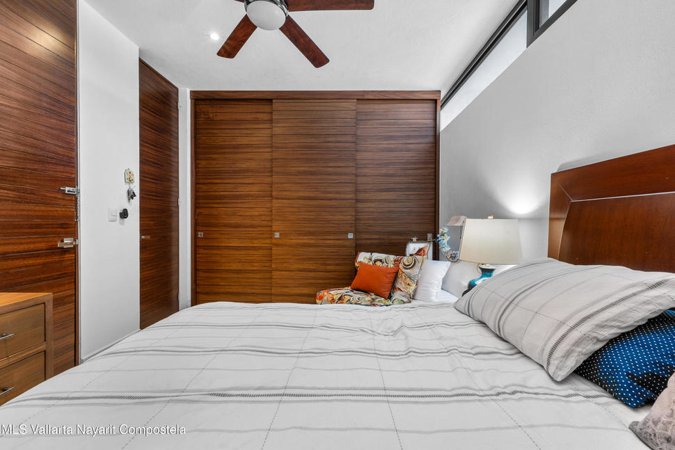 20251016150636115484000000 o