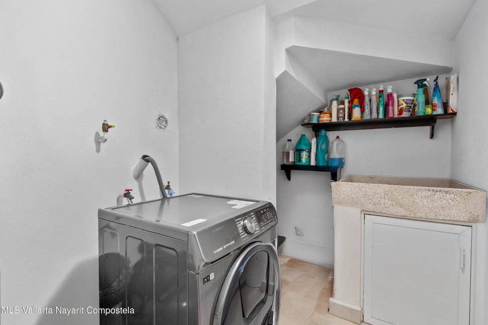 20251016150650296635000000 o