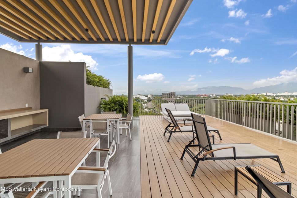 20251105210910734681000000 o