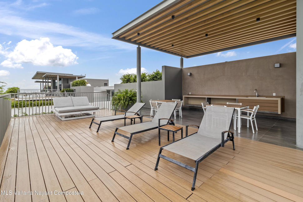 20251105211021216286000000 o