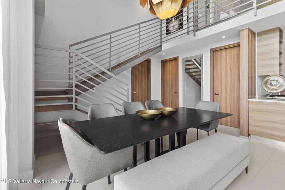 20251105211736962690000000 o