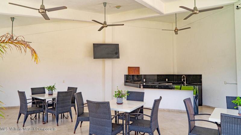 20251014204533249725000000 o