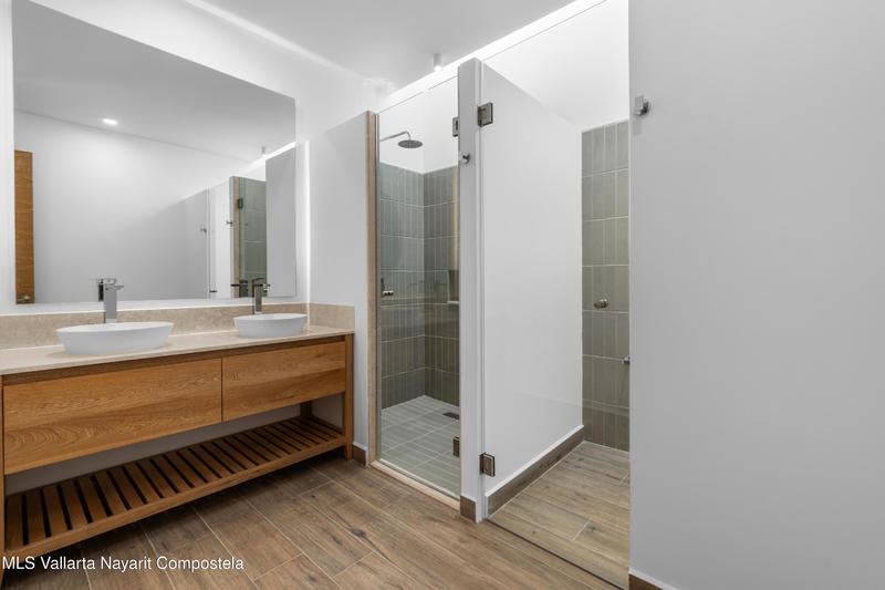 20251023032116891879000000 o