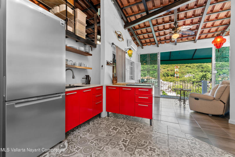 20251222233002570595000000 o