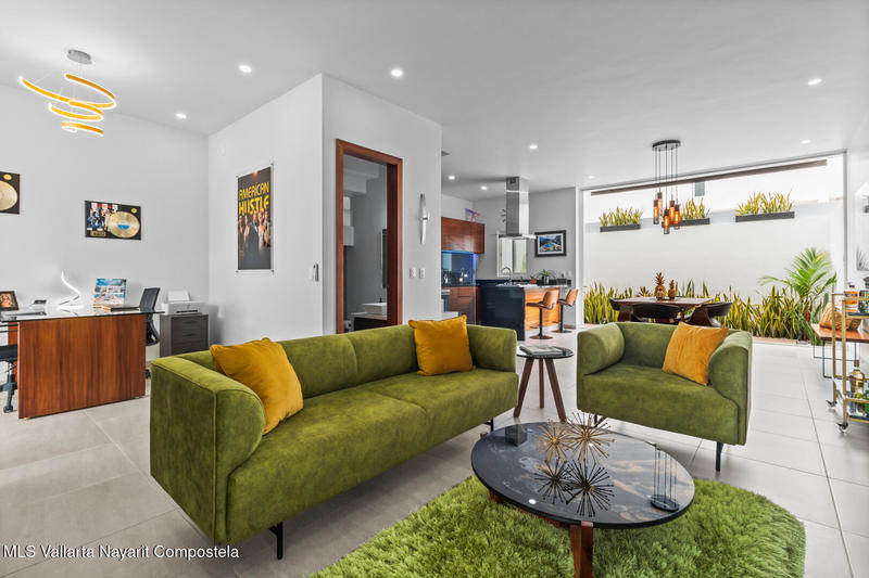 20251028204654481051000000 o