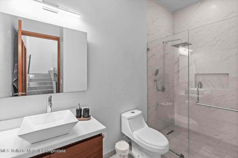 20251028204714346857000000 o