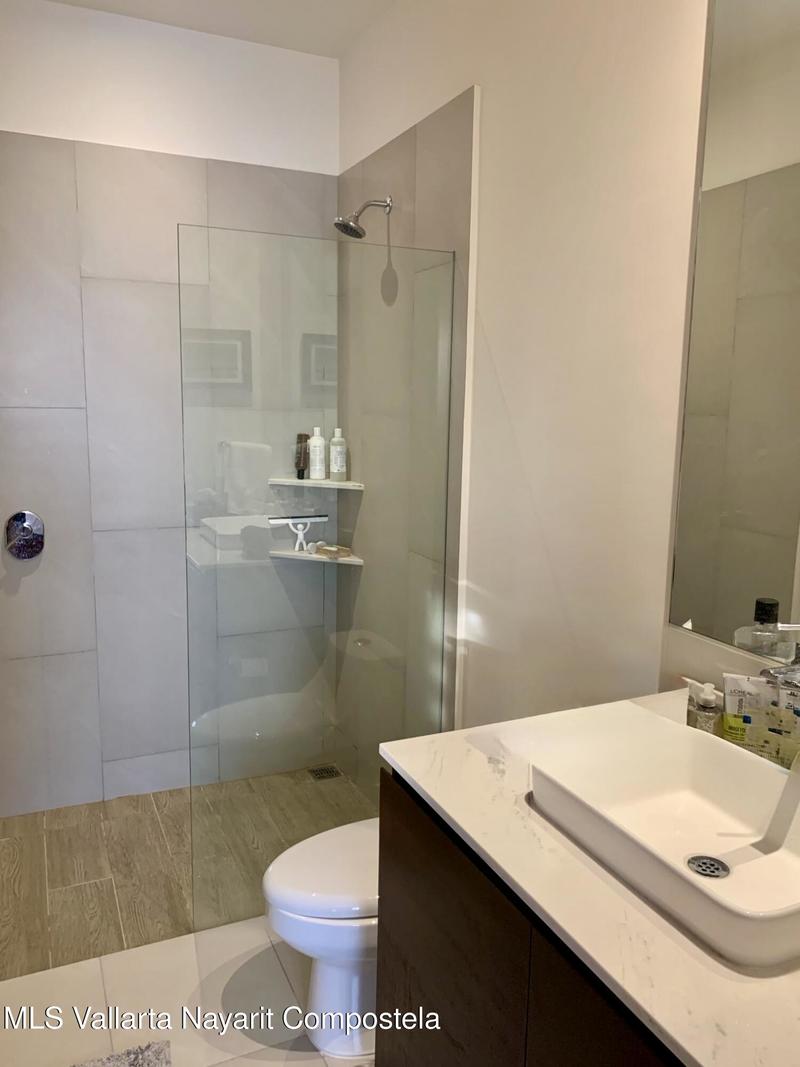 20251013223150746767000000 o