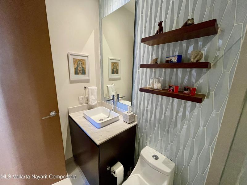 20251013223228157573000000 o