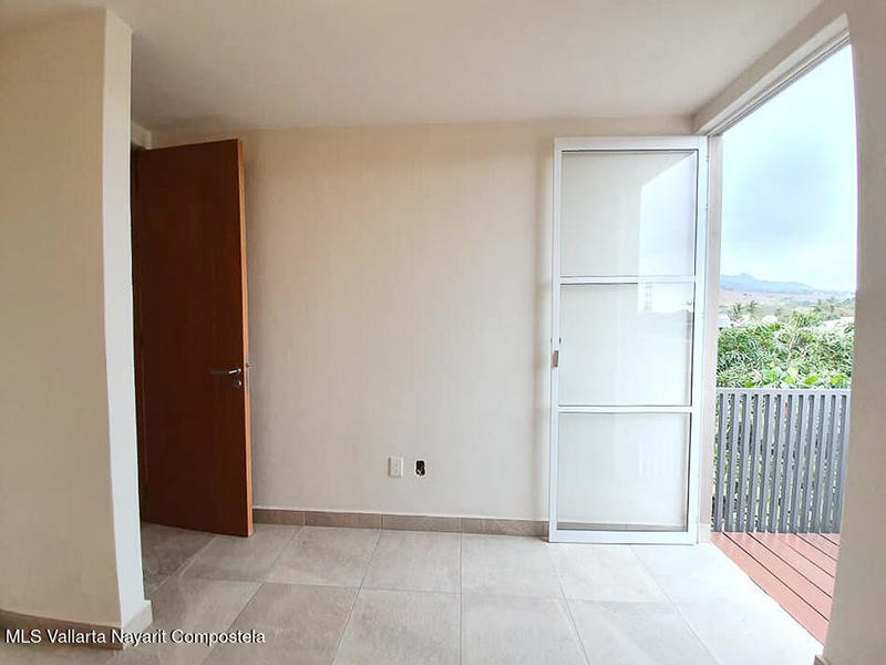 20251022183451093079000000 o