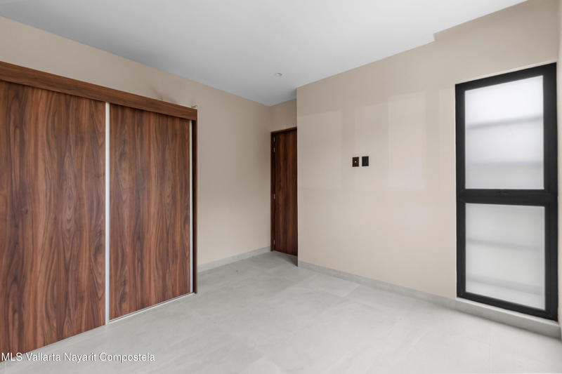 20250918183822239145000000 o