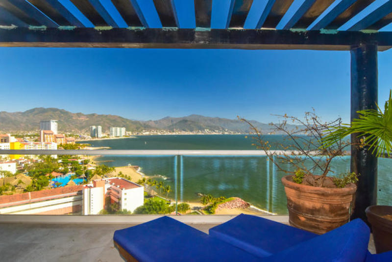 Shangri La Penthouse B 16/02 B-16/02