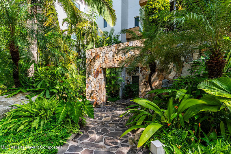 20250926135904303613000000 o