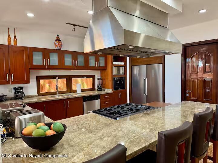 20251210195241602482000000 o