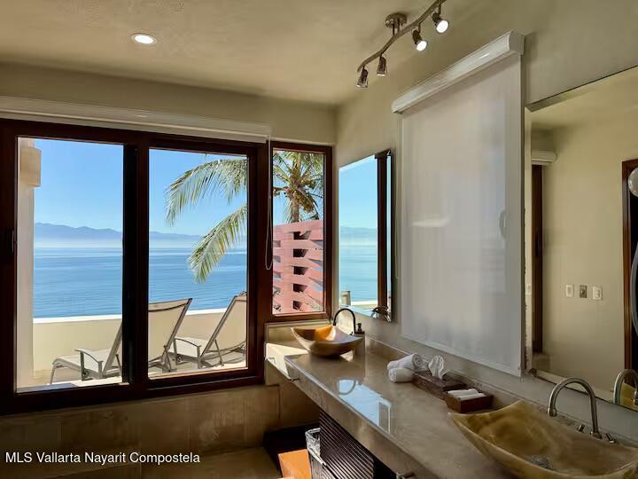 20251210195243950795000000 o