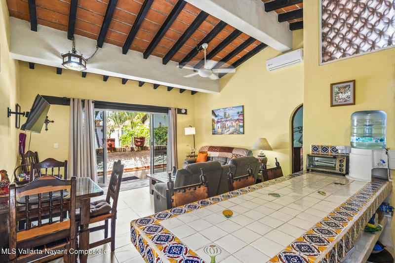 20251002230818843883000000 o