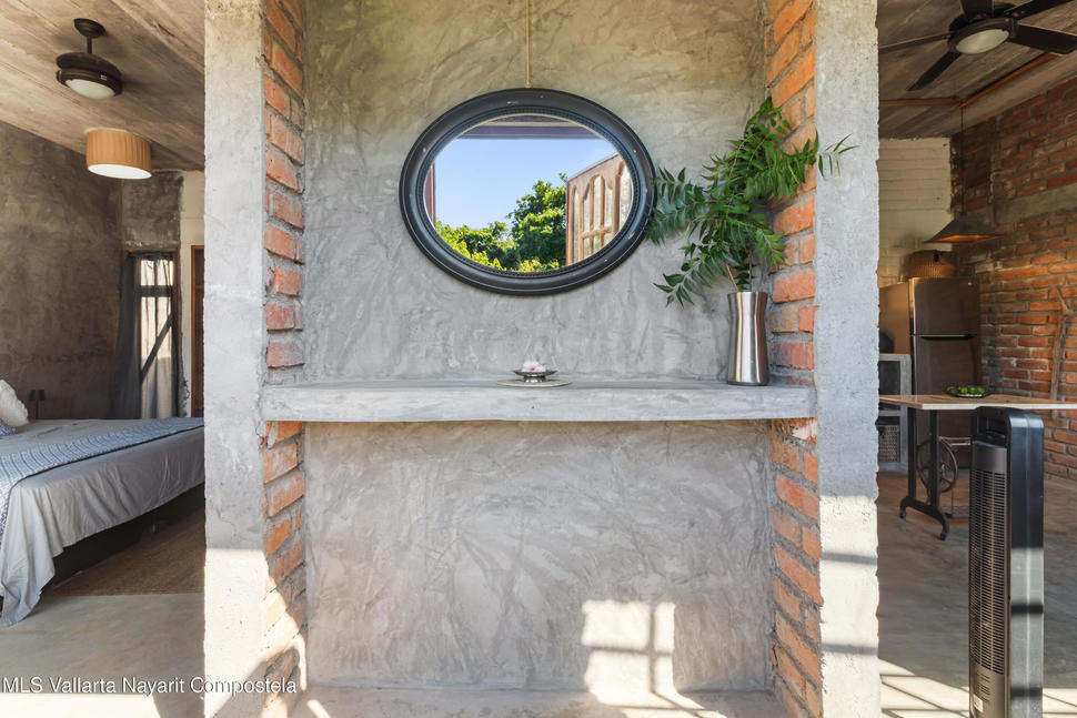 20250922211625028538000000 o