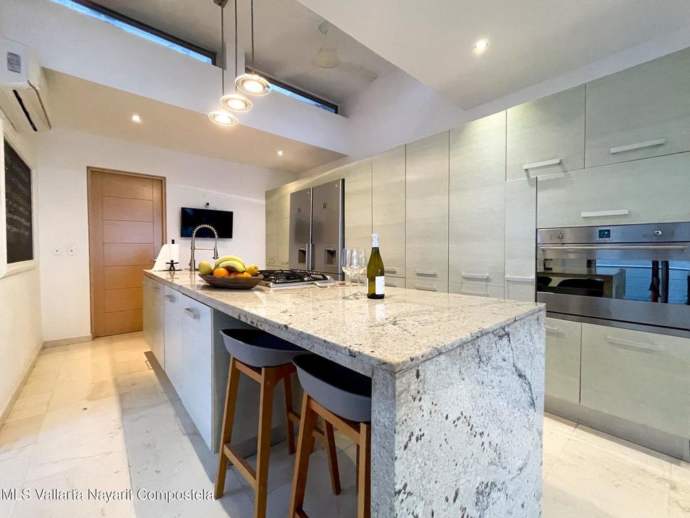 20251216143944233004000000 o