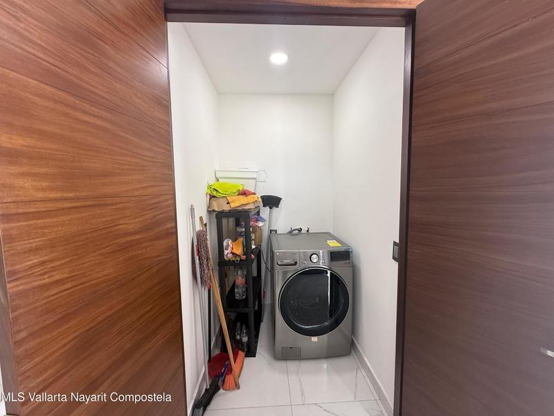 20251002041612252346000000 o