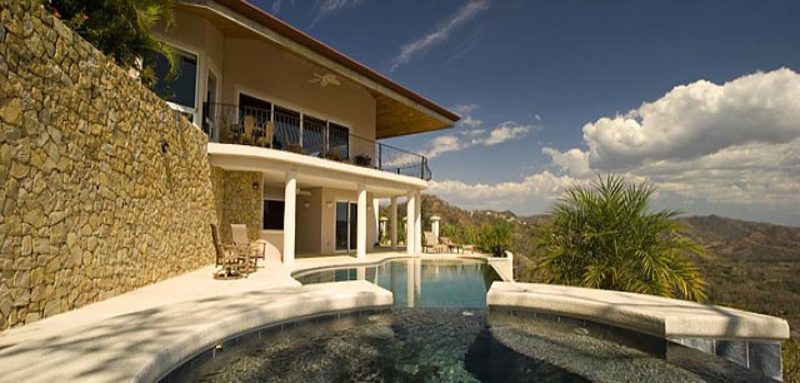 Casa Thu Villa Rental