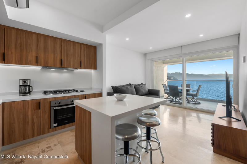 Unit 704 Harbor171 Torre Norte TNG4