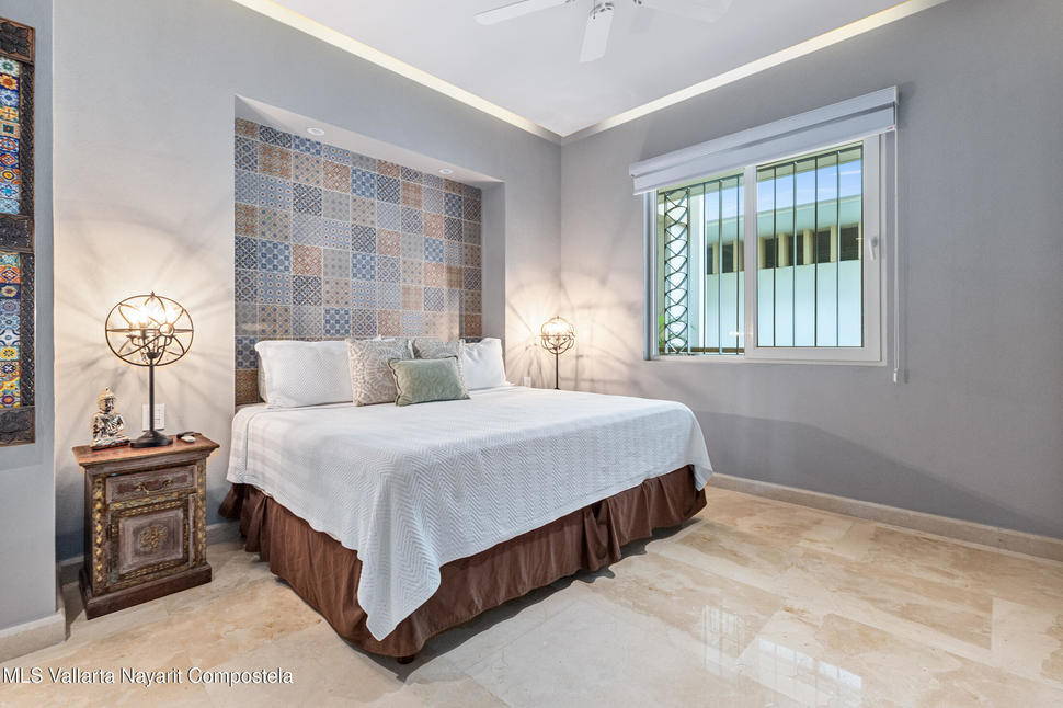 20250827165836228685000000 o