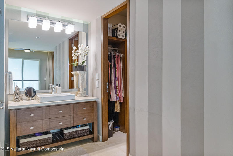 20250827165859449439000000 o