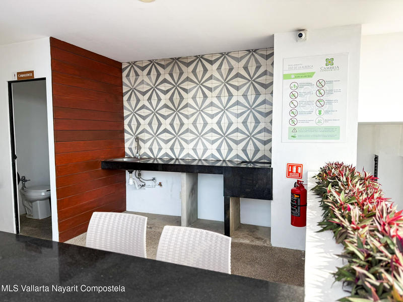 20251230173822243537000000 o