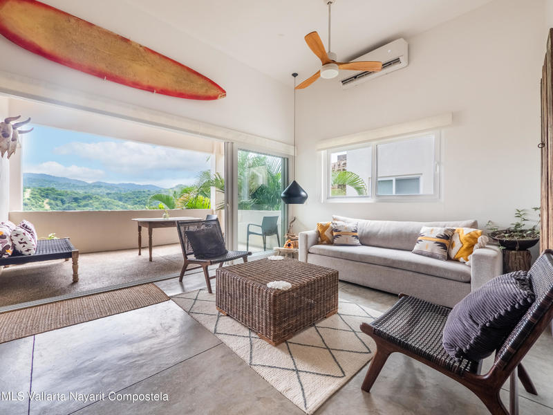 20251004174951878316000000 o