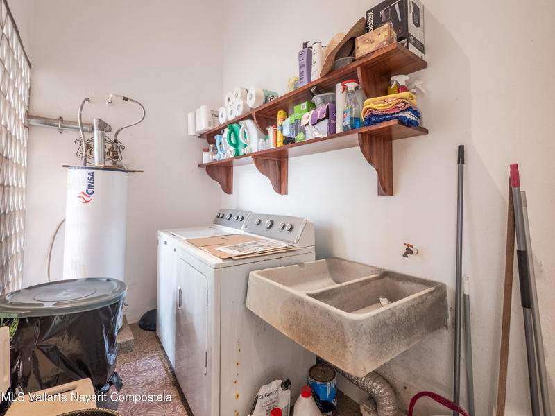 20251004175120254672000000 o