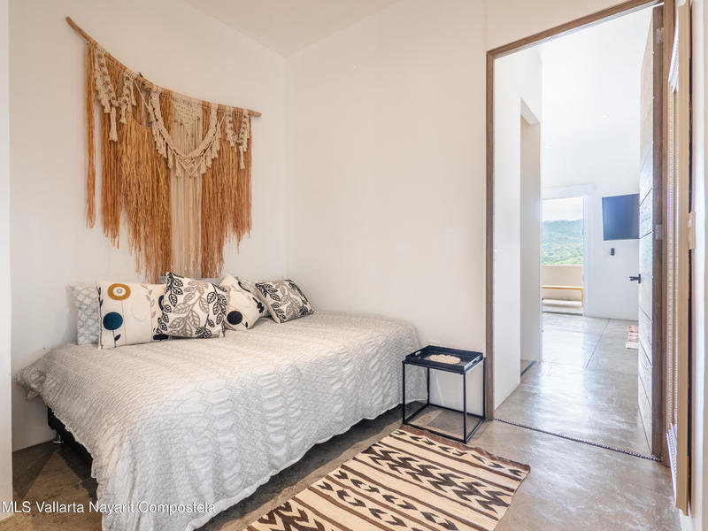 20251004175221151364000000 o