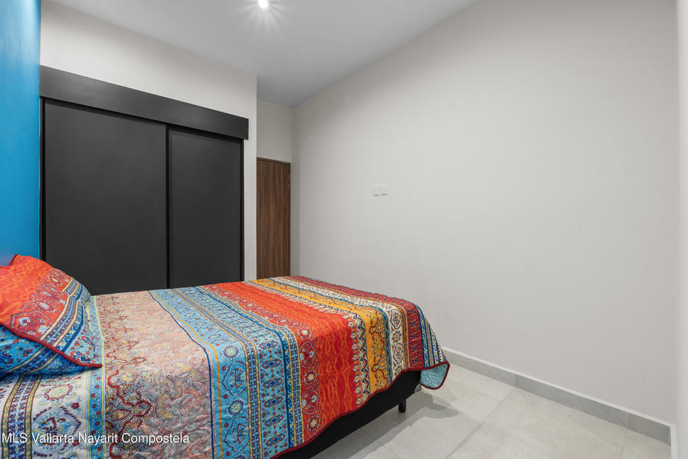 20251118162335460883000000 o