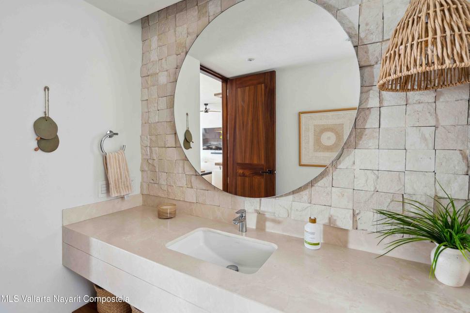 20250611181604937629000000 o