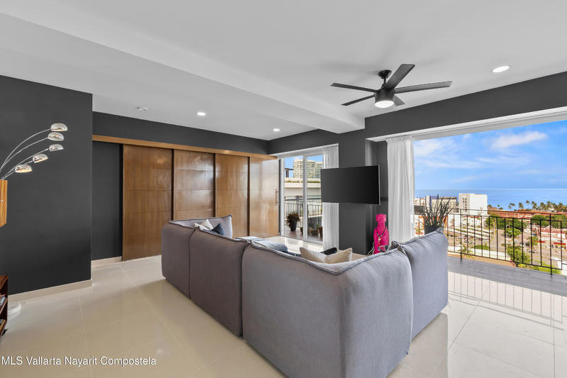 20250721225645703777000000 o